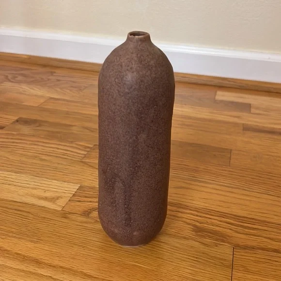 Judy Jackson X Anthropologie mauve colored tall bud vase. - Picture 2 of 3